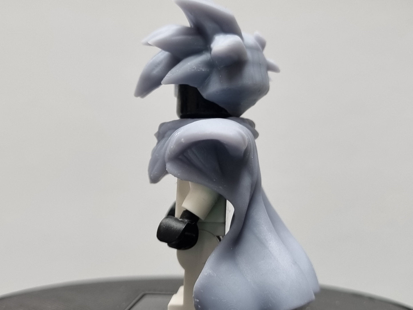 Building toy custom 3D printed spiked hair and cape!