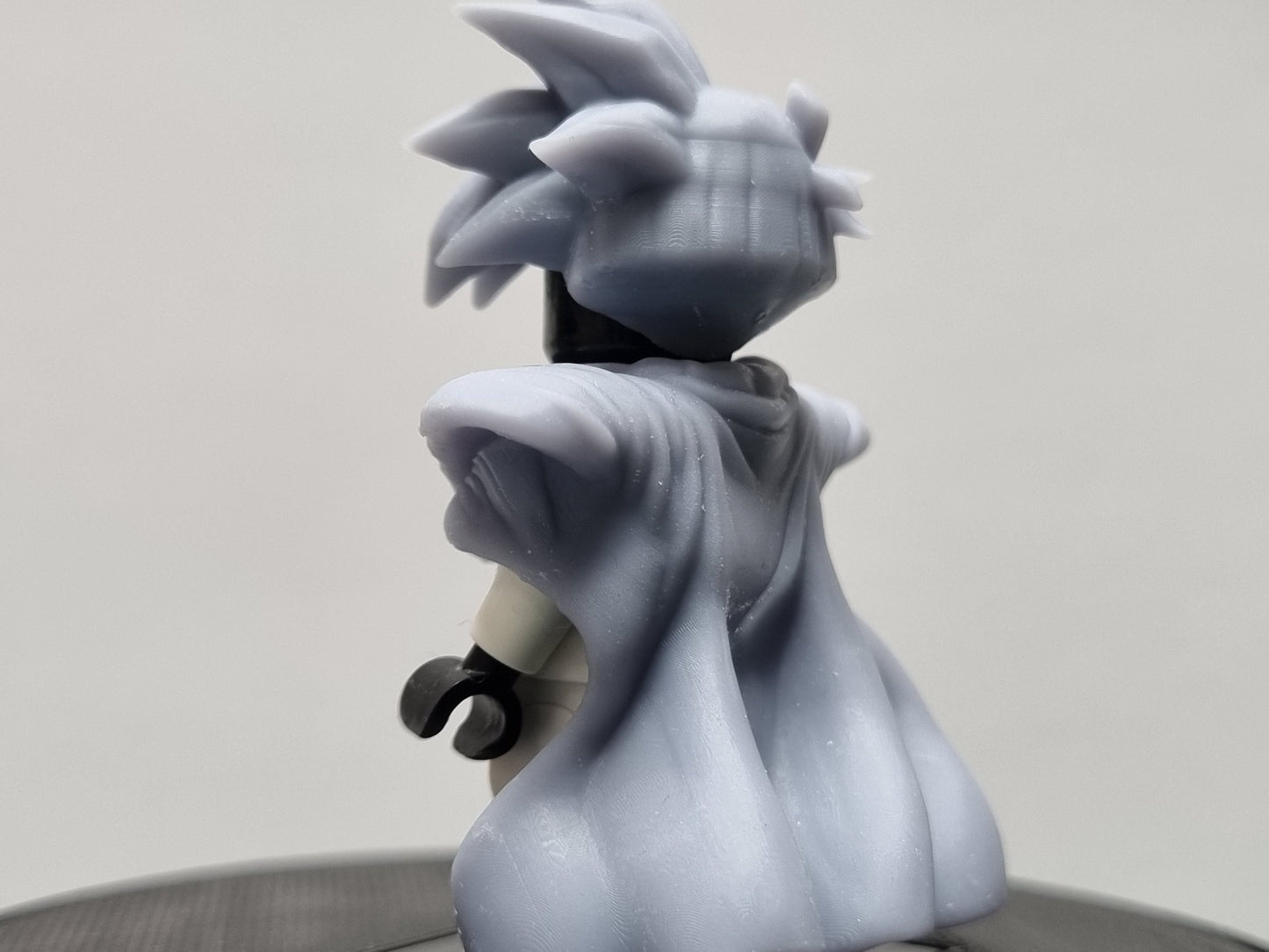 Building toy custom 3D printed spiked hair and cape!