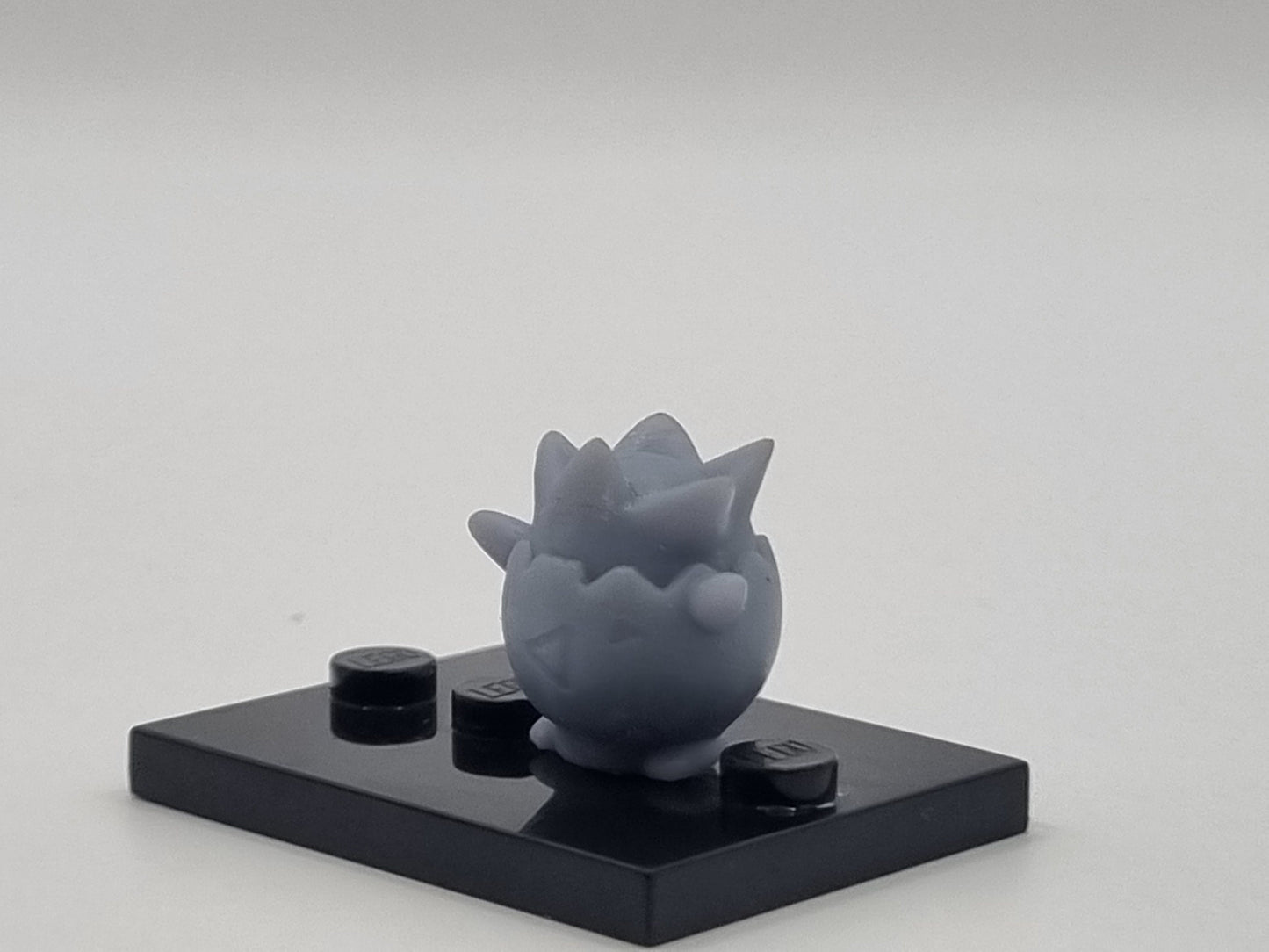 Building toy custom 3D printed spiky creature