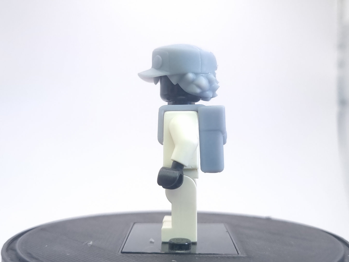 Building toy custom 3D printed red catcher