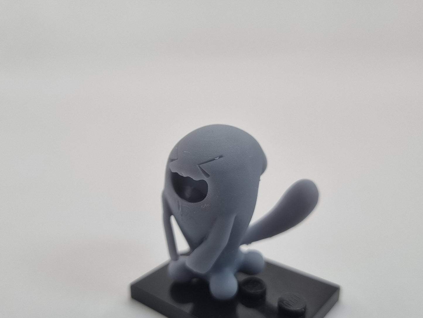 Building toy custom 3D printed happy balloon creature