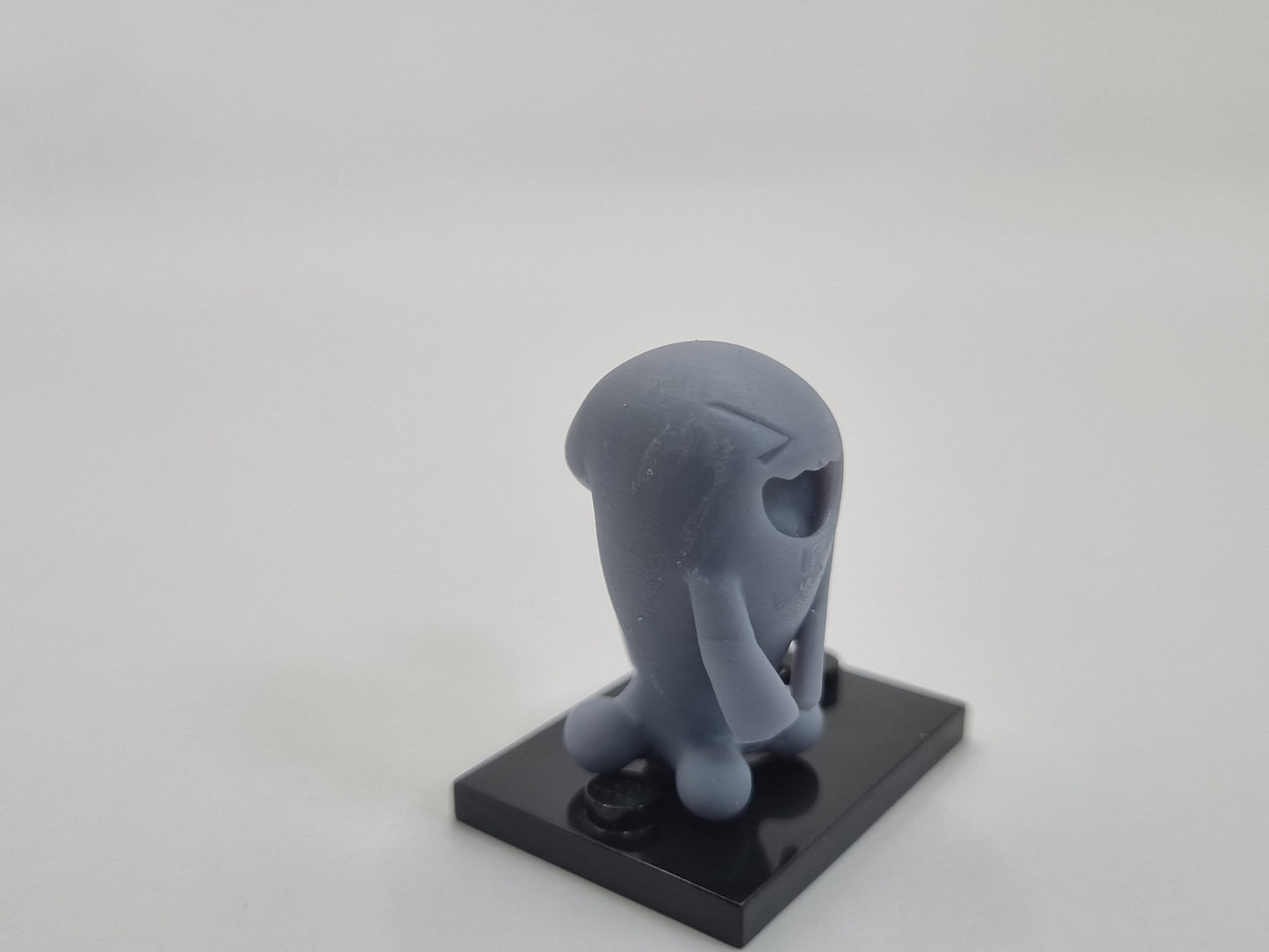 Building toy custom 3D printed happy balloon creature