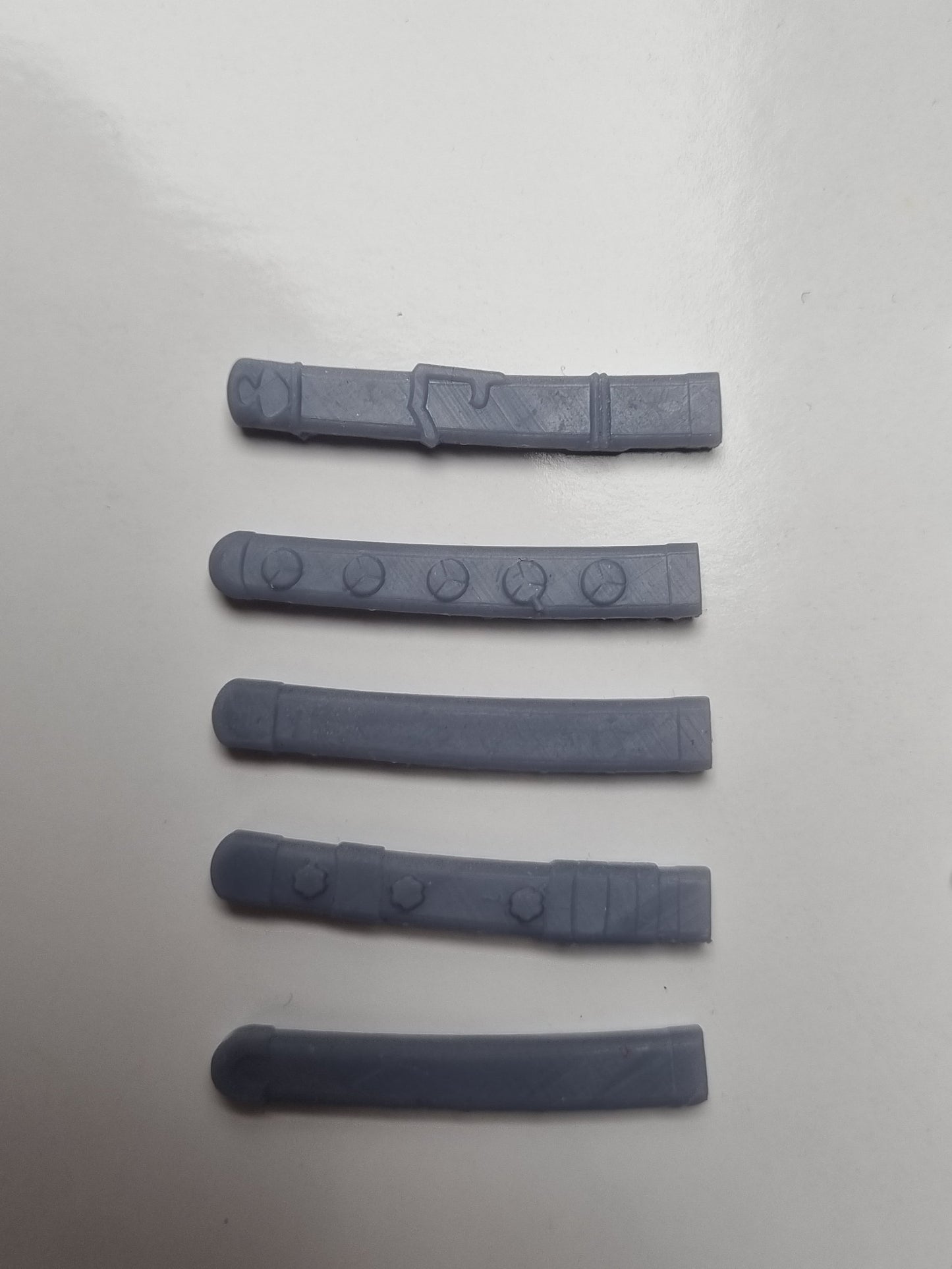 Building toy custom 3D printed 3 sword style swords!
