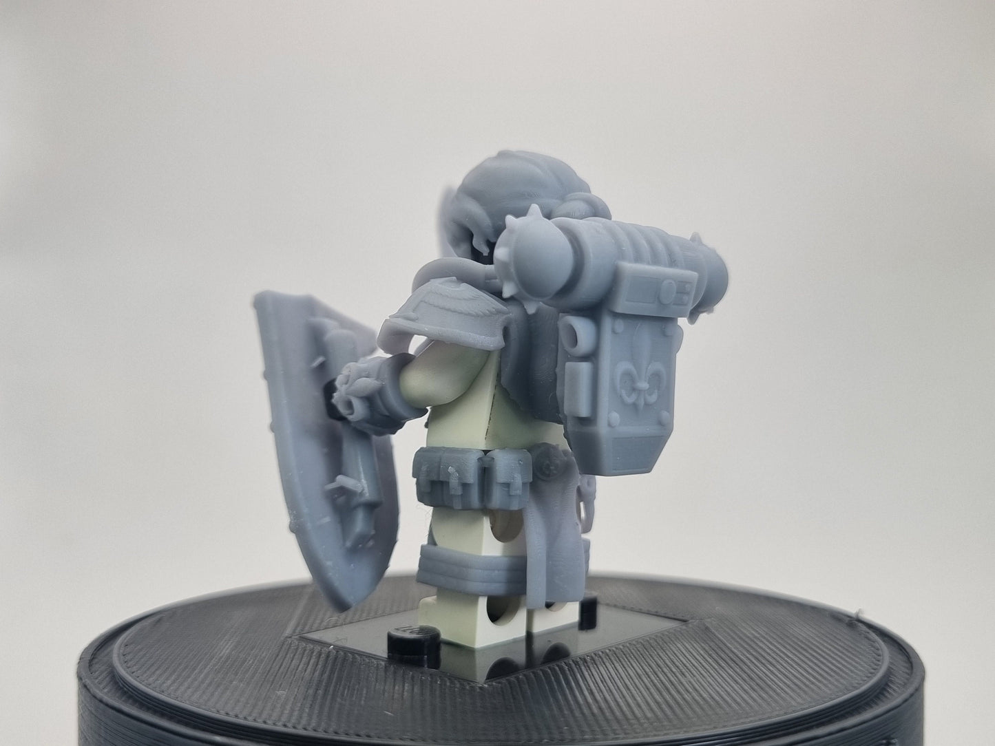 Buidling toy female of battle space warrior!