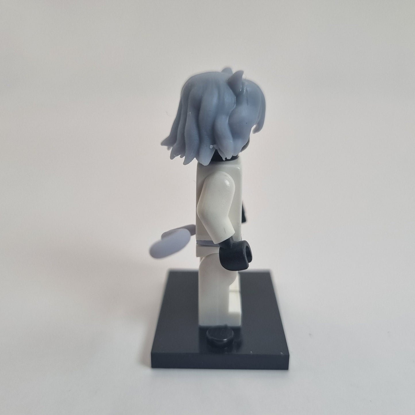 Building toy long hair and cat lady!