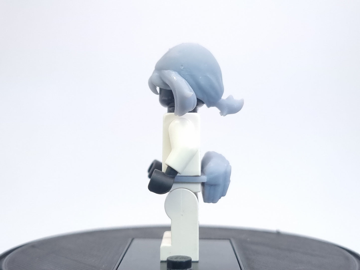 Building toy trainer with pony tails hair and pouches!