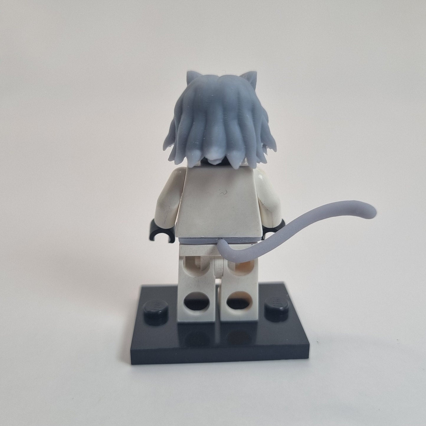 Building toy long hair and cat lady!