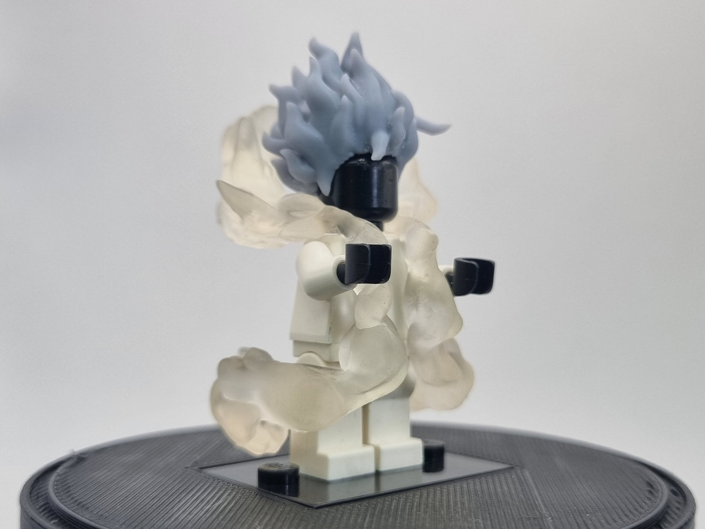Building toy custom 3D printed transparent cloud man