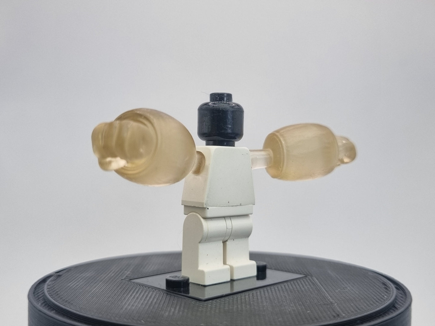 Building toy custom 3D printed transparant rubber arm!