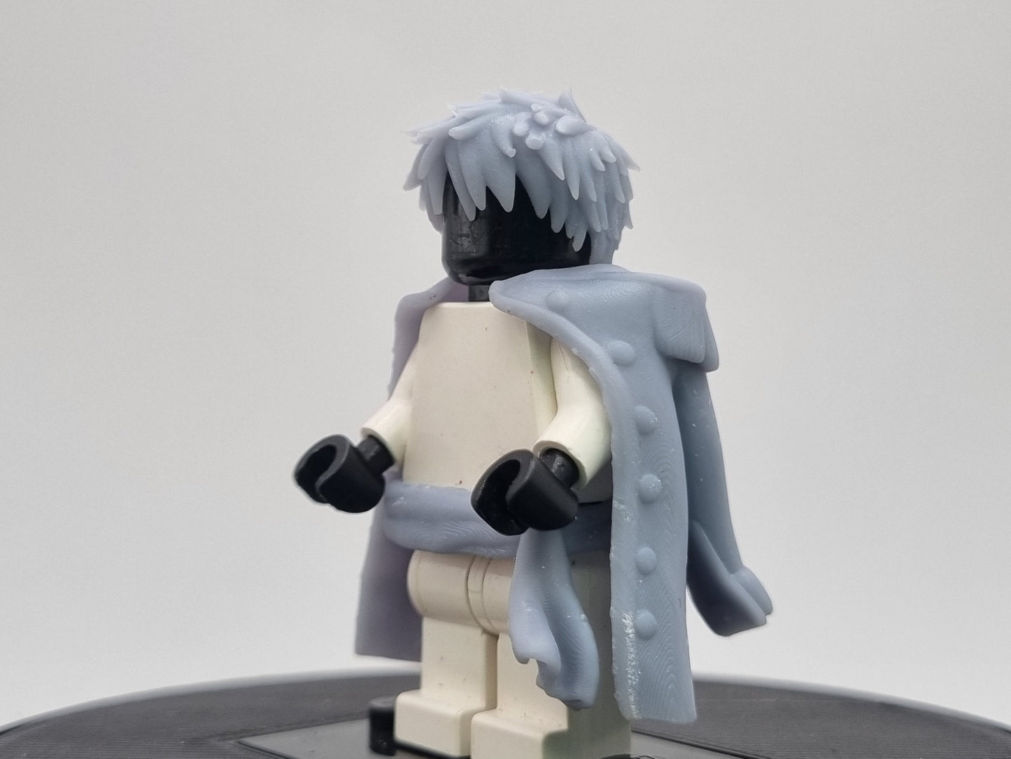 Building toy custom 3D printed rubber pirrate captain with cloak and hat off!
