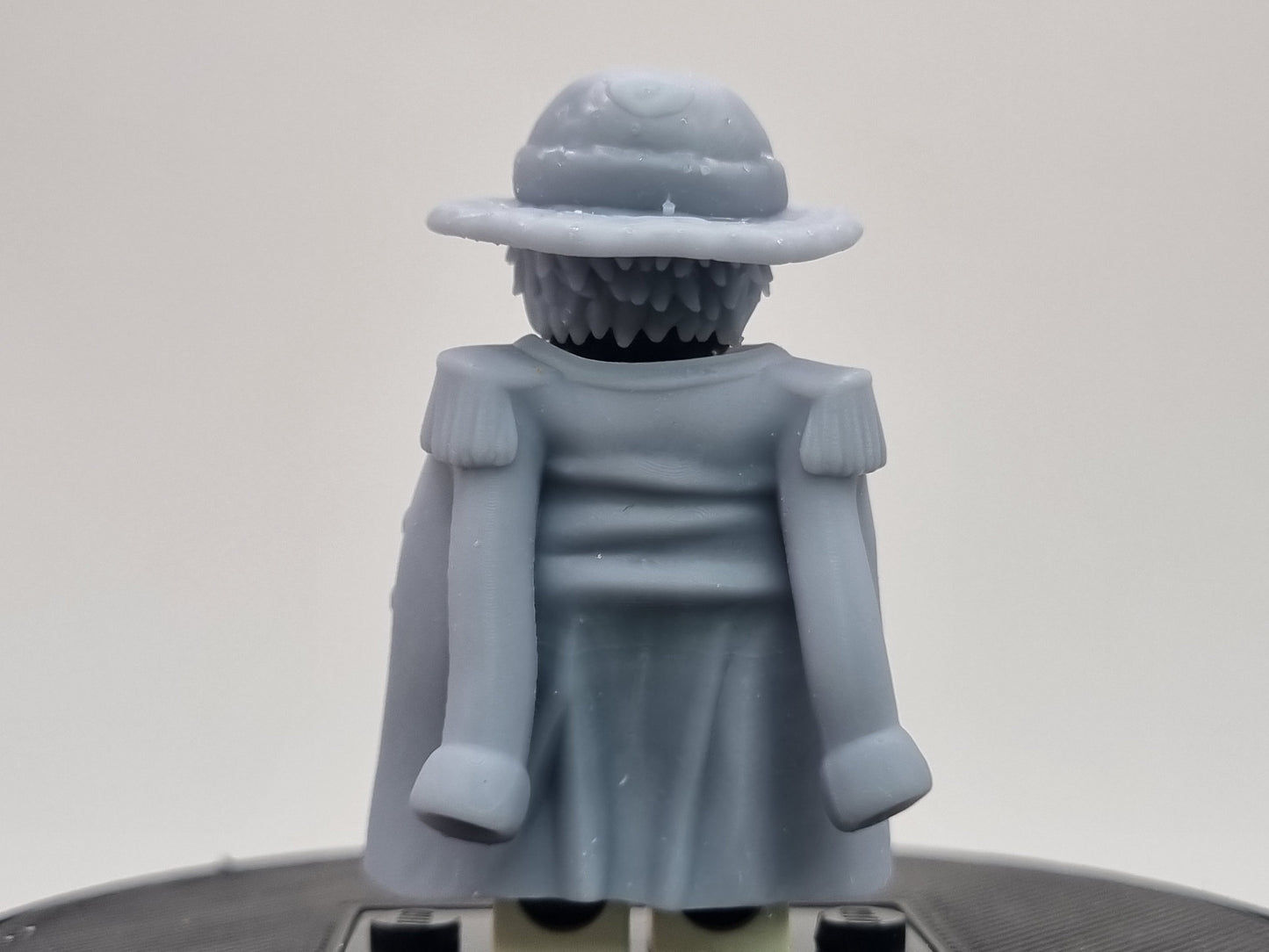 Building toy custom 3D printed rubber pirrate captain with cloak!