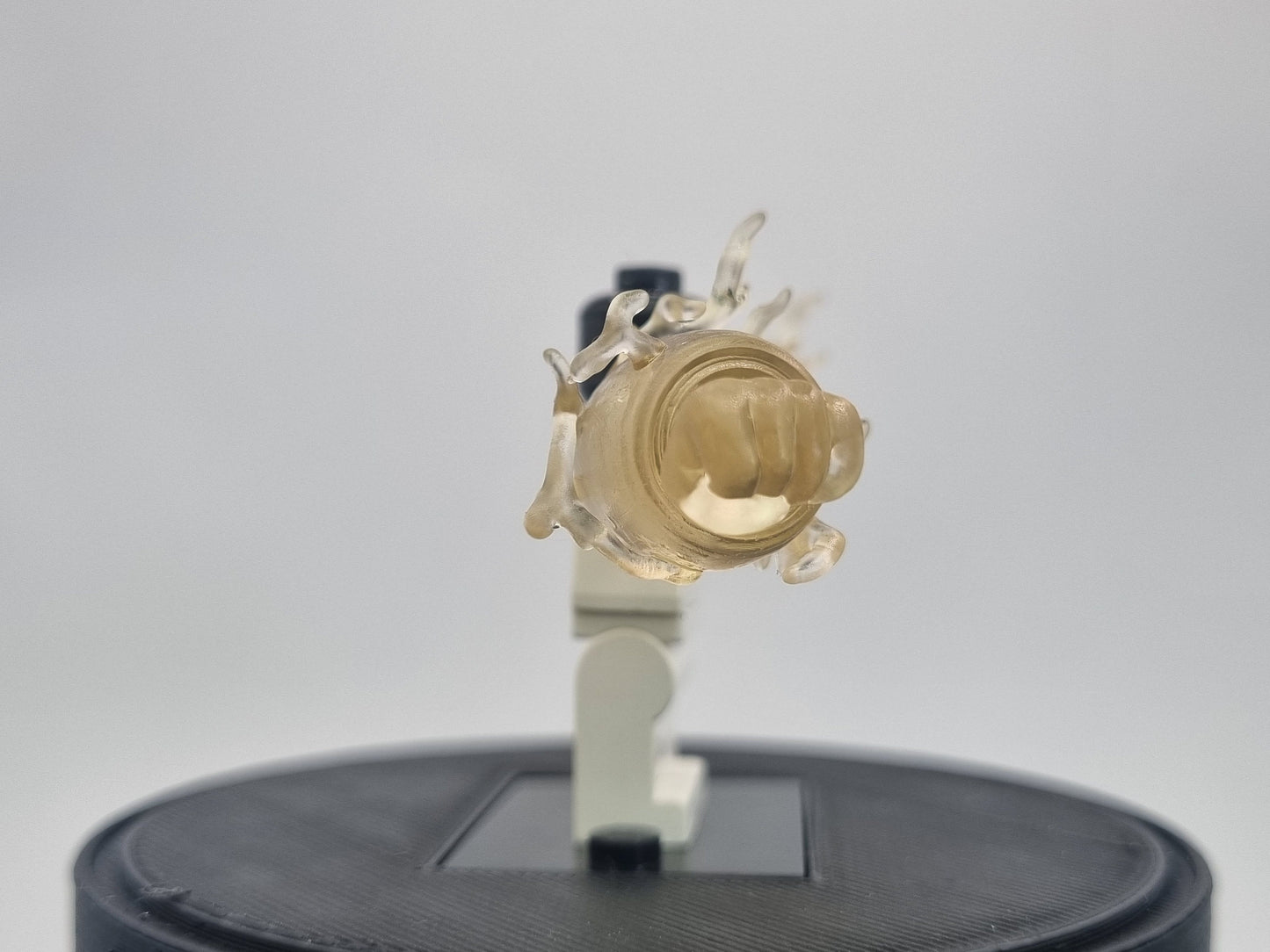 Building toy custom 3D printed transparant rubber arm with effect parts!
