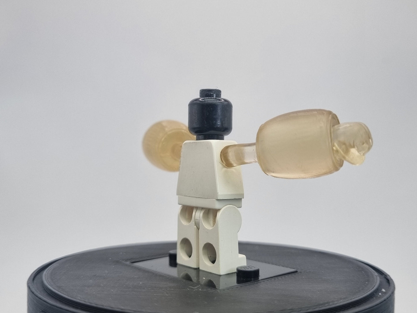 Building toy custom 3D printed transparant rubber arm!