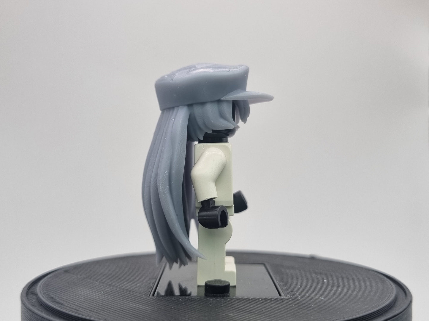 Building toy custom 3D waifu with cap!