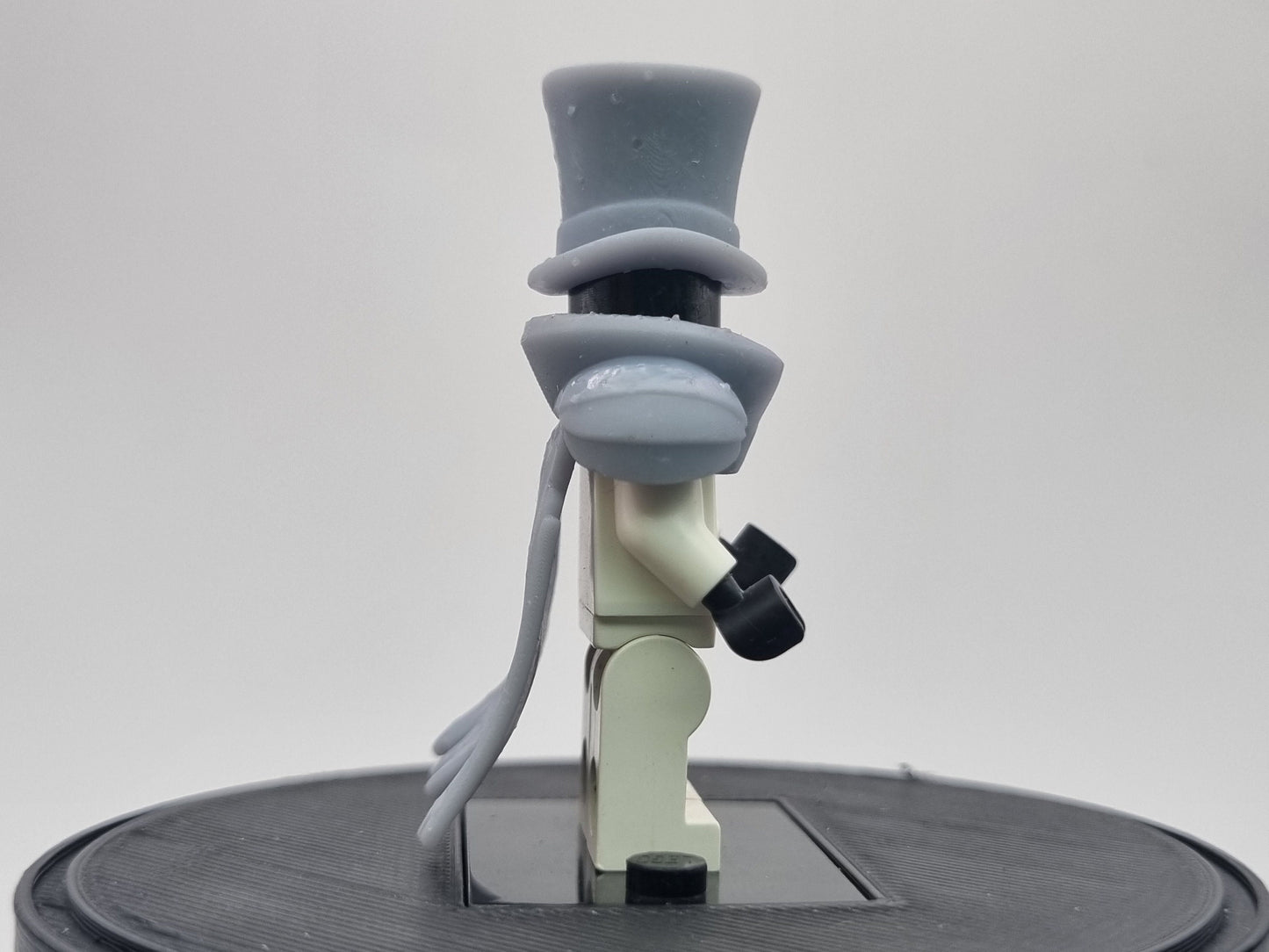 Building toy custom 3D magic guy!