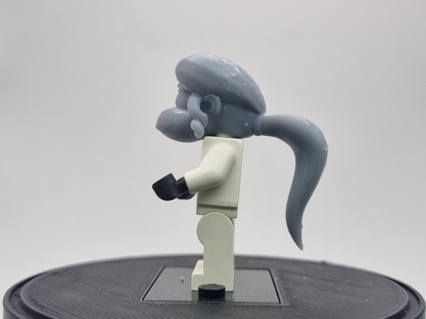 Building toy custom 3D ape with head!