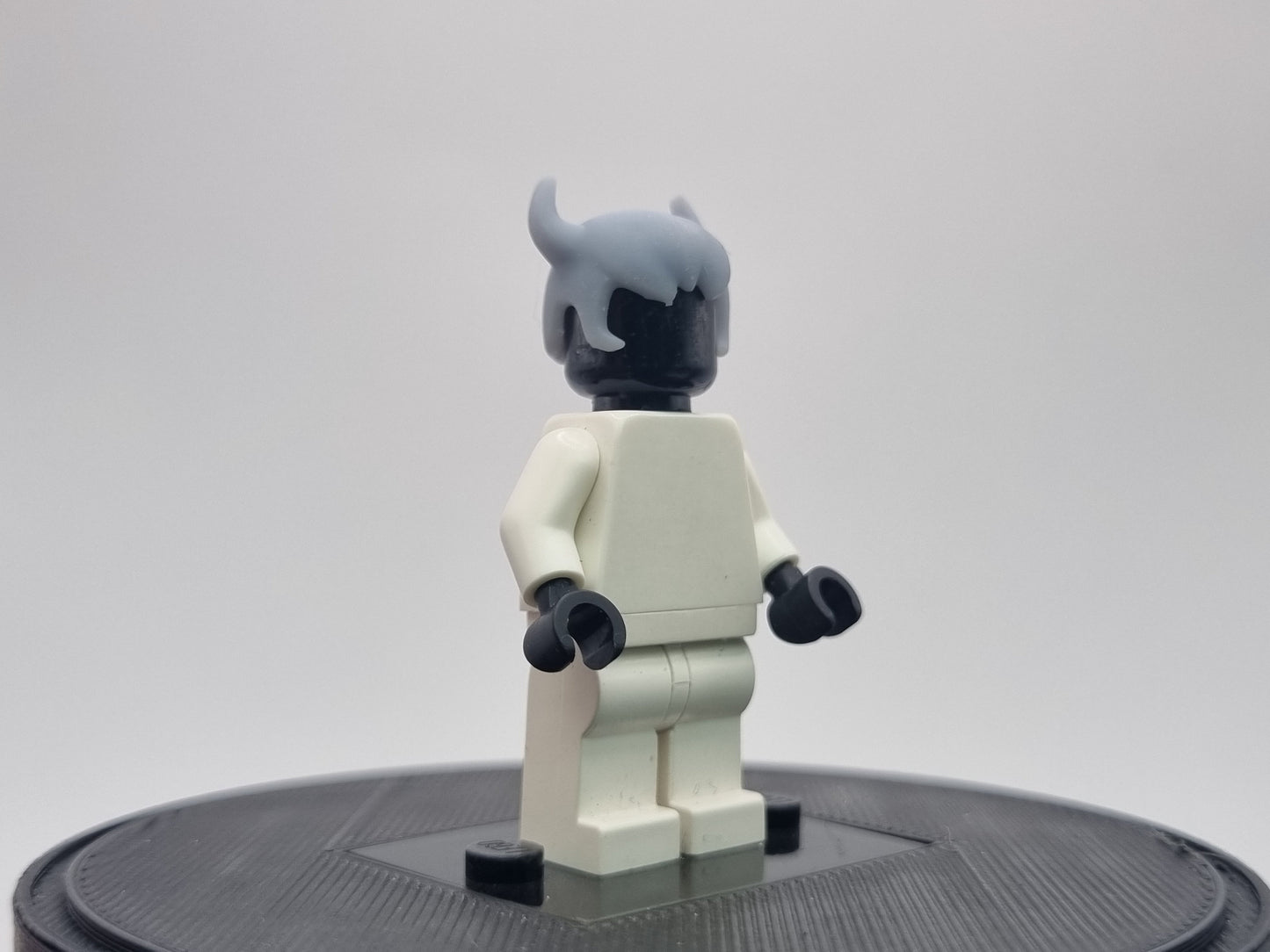 Building toy custom 3D printed small horned hero!