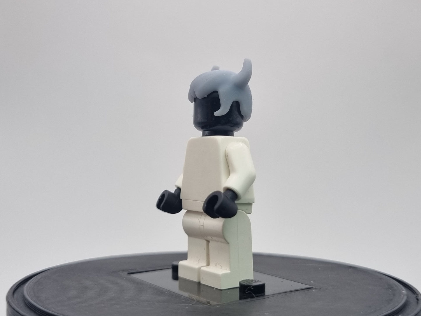 Building toy custom 3D printed small horned hero!