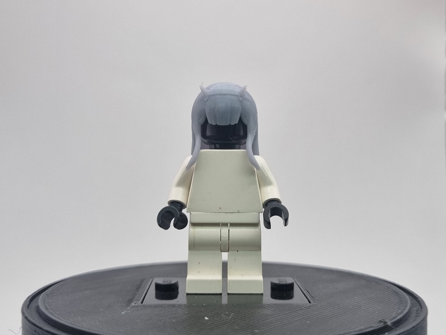 Building toy custom 3D printed and painted waifu hairpack!