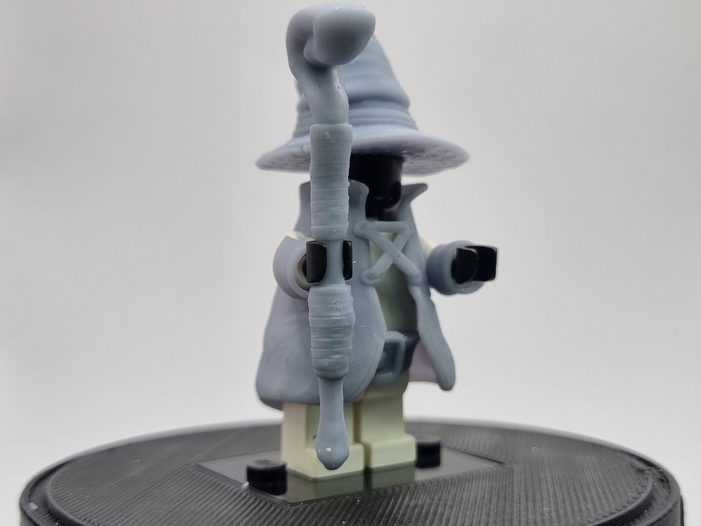 Building toy custom 3D wizard with staff armor set!