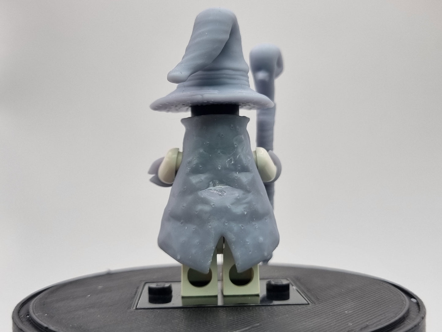 Building toy custom 3D wizard with staff armor set!
