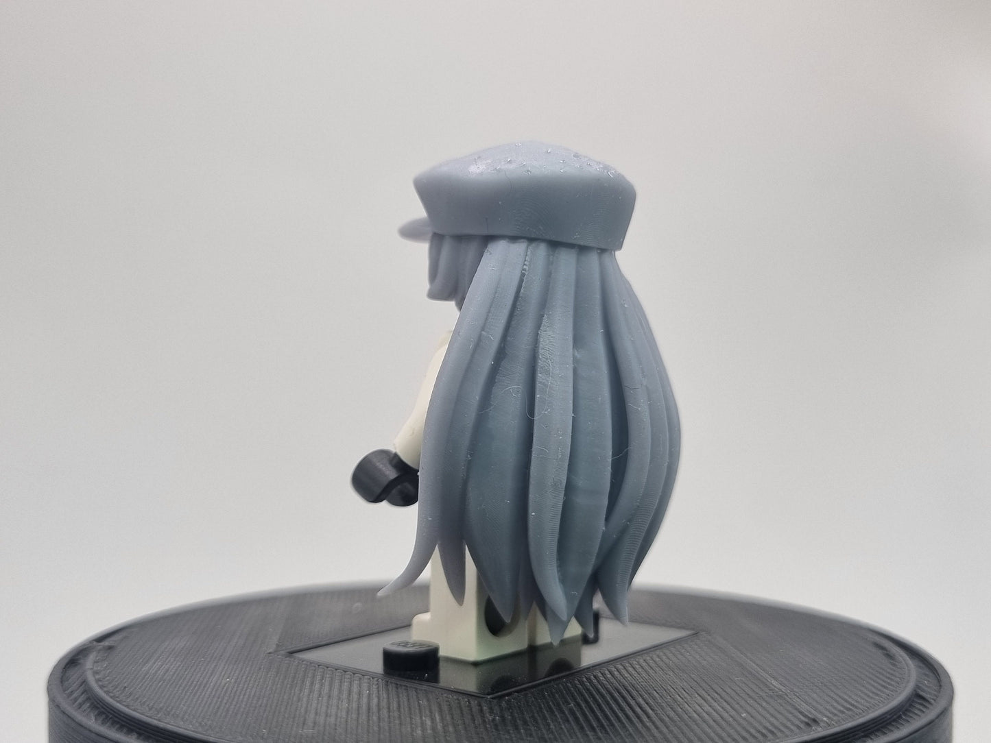 Building toy custom 3D waifu with cap!