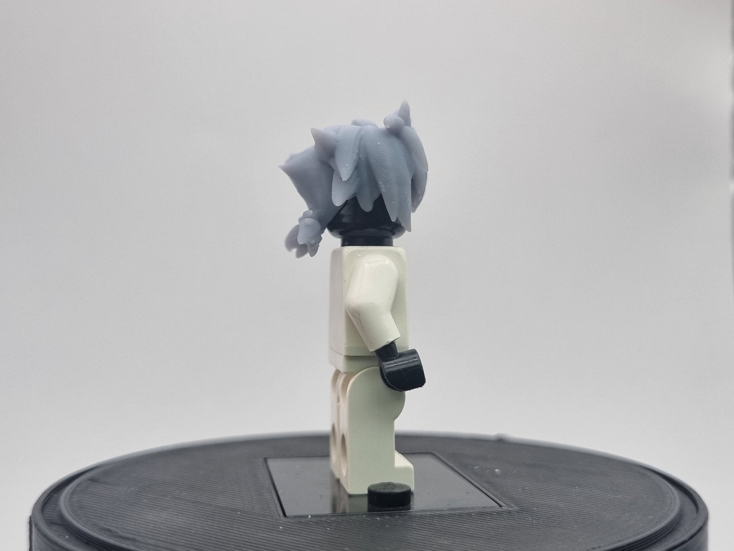 Building toy custom 3D waifu with bangs!