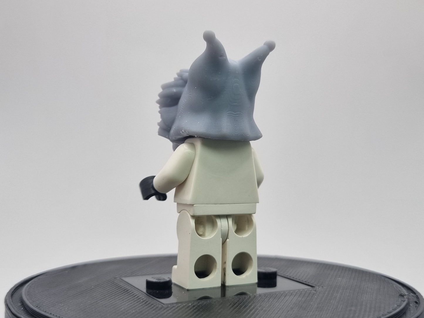 Building toy custom 3D snow hood for learner female alien!