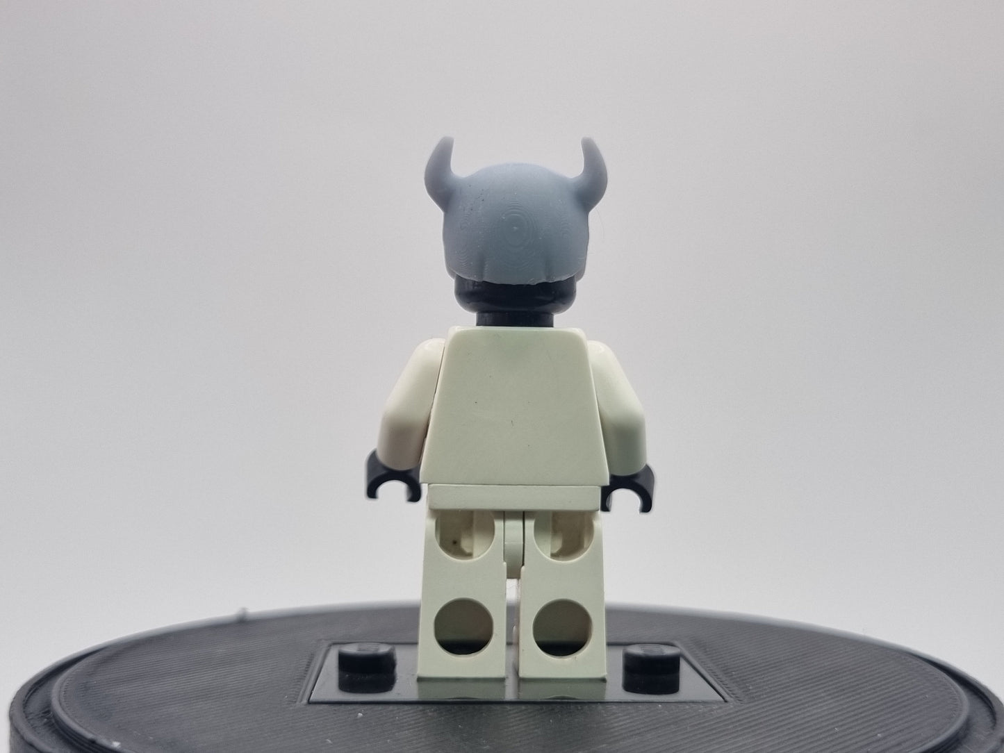 Building toy custom 3D printed small horned hero!
