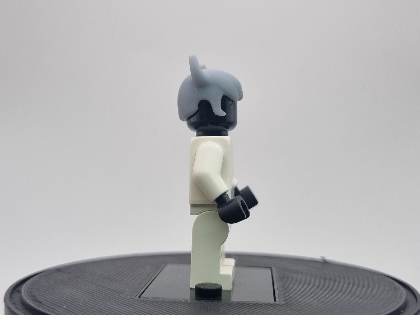 Building toy custom 3D printed small horned hero!