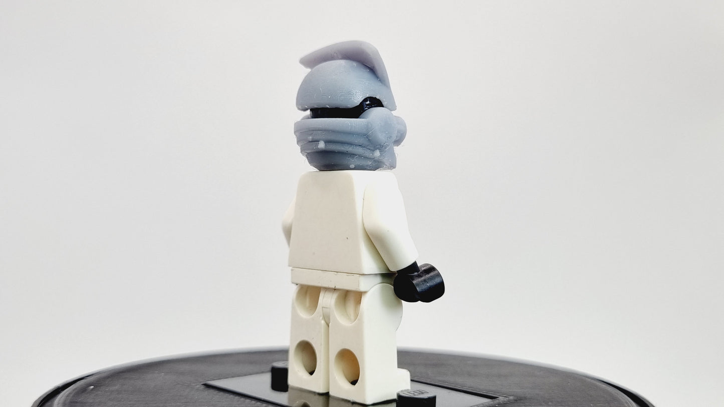 Building toy time traveller minion armor set!