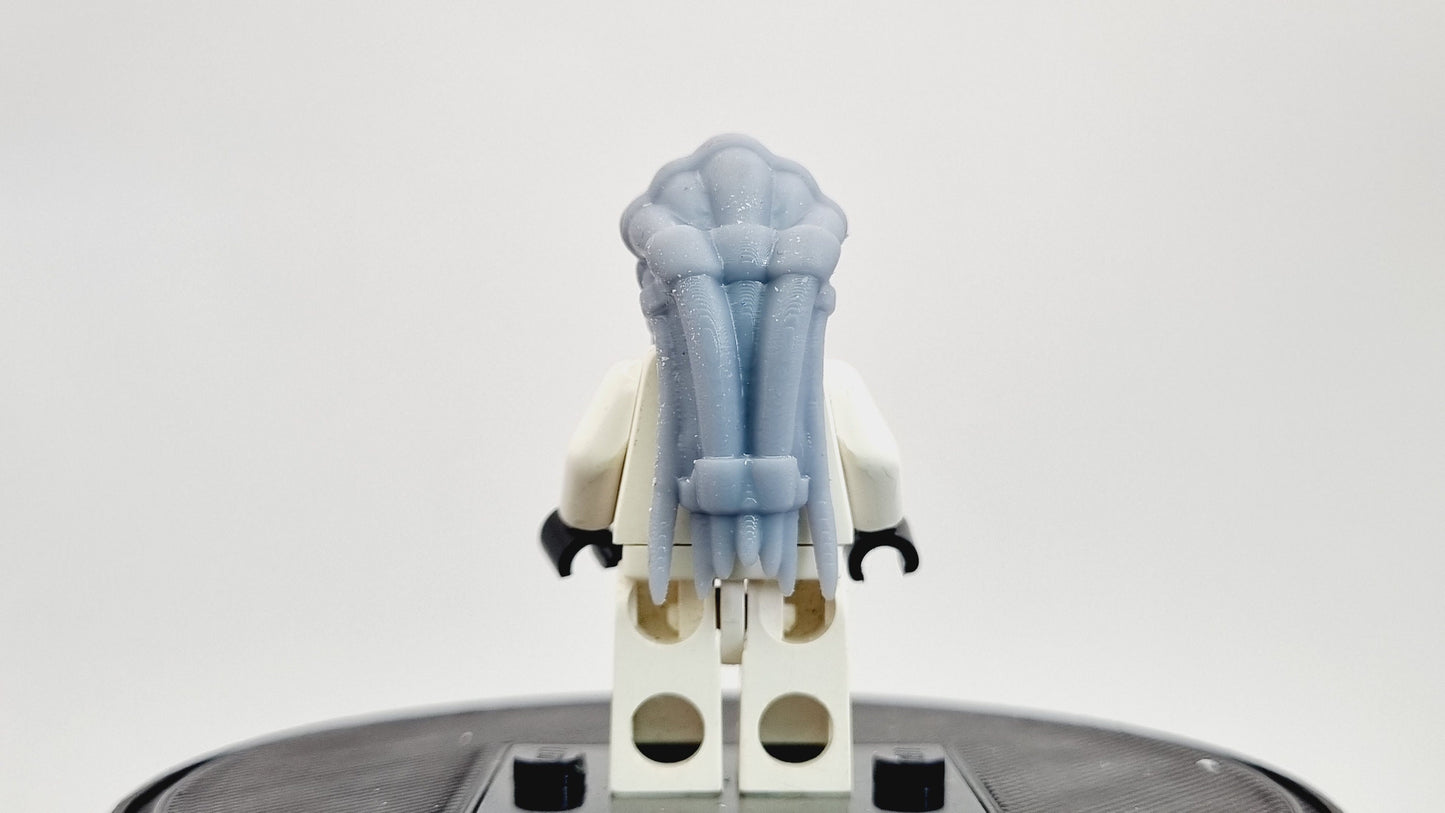 Building toy galaxy wars alien with long hair!