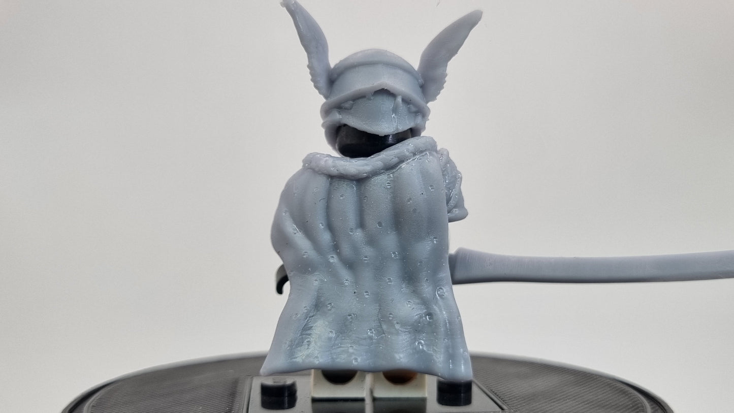 Building toy boss with long sword!