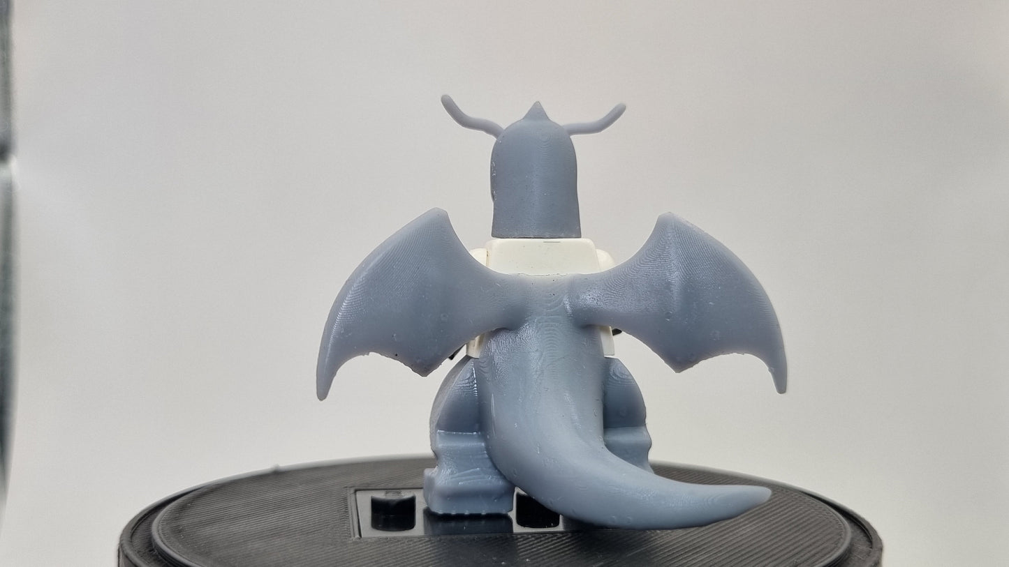 Building toy animal to catch dragon with figure body!