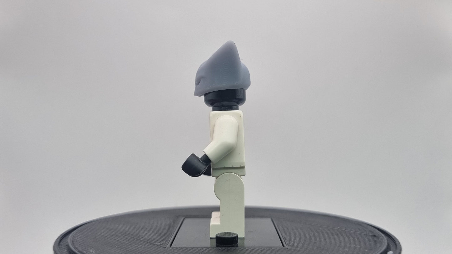 Building toy bat like hero 2!