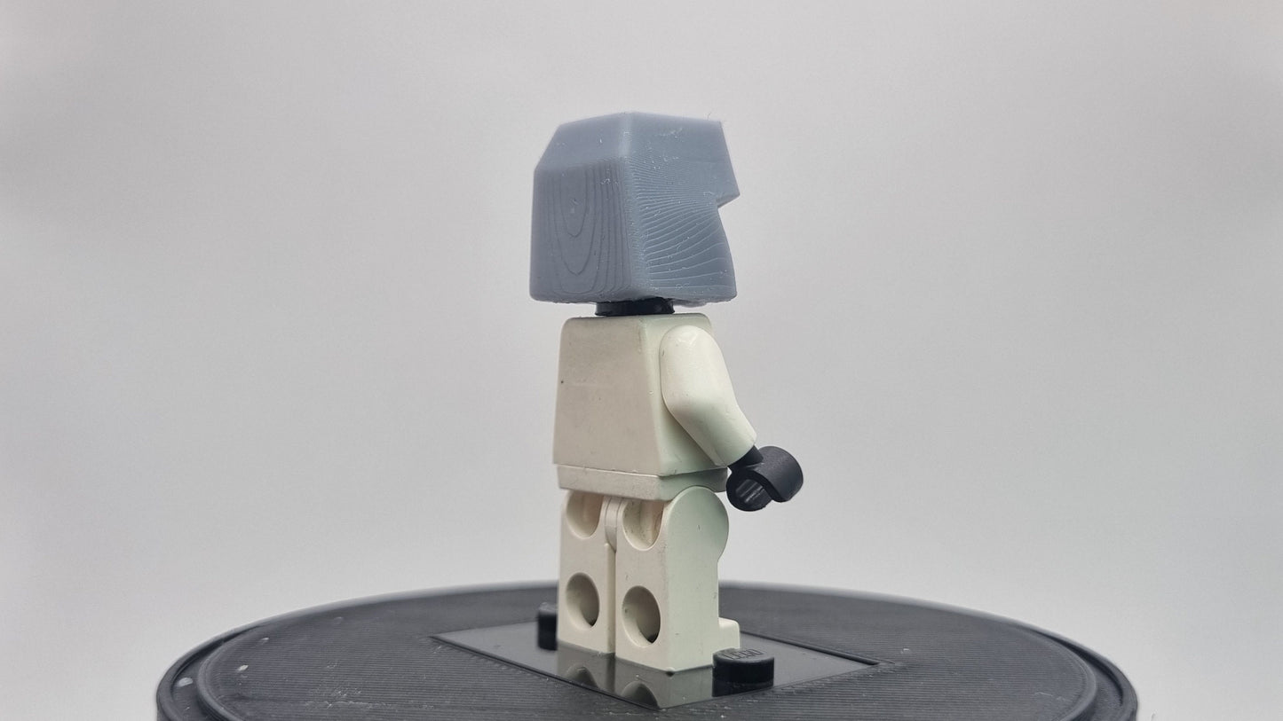 Building toy enemy robot leader helmet!
