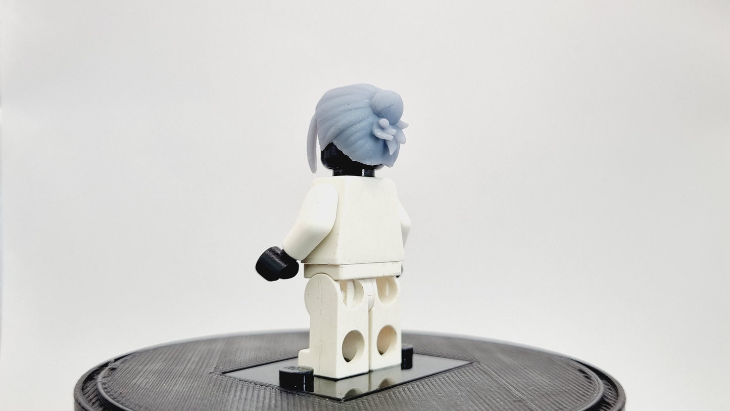 Building toy ninja sorcerer with single hair strand!