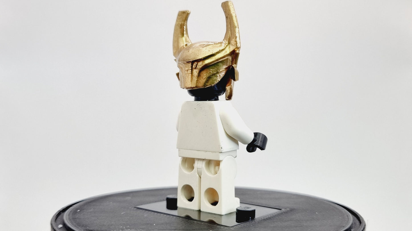 Building toy fully painted gold the all seeing norse super hero!