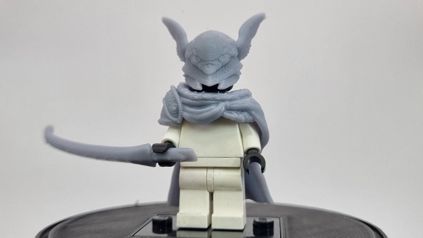 Building toy boss with long sword!