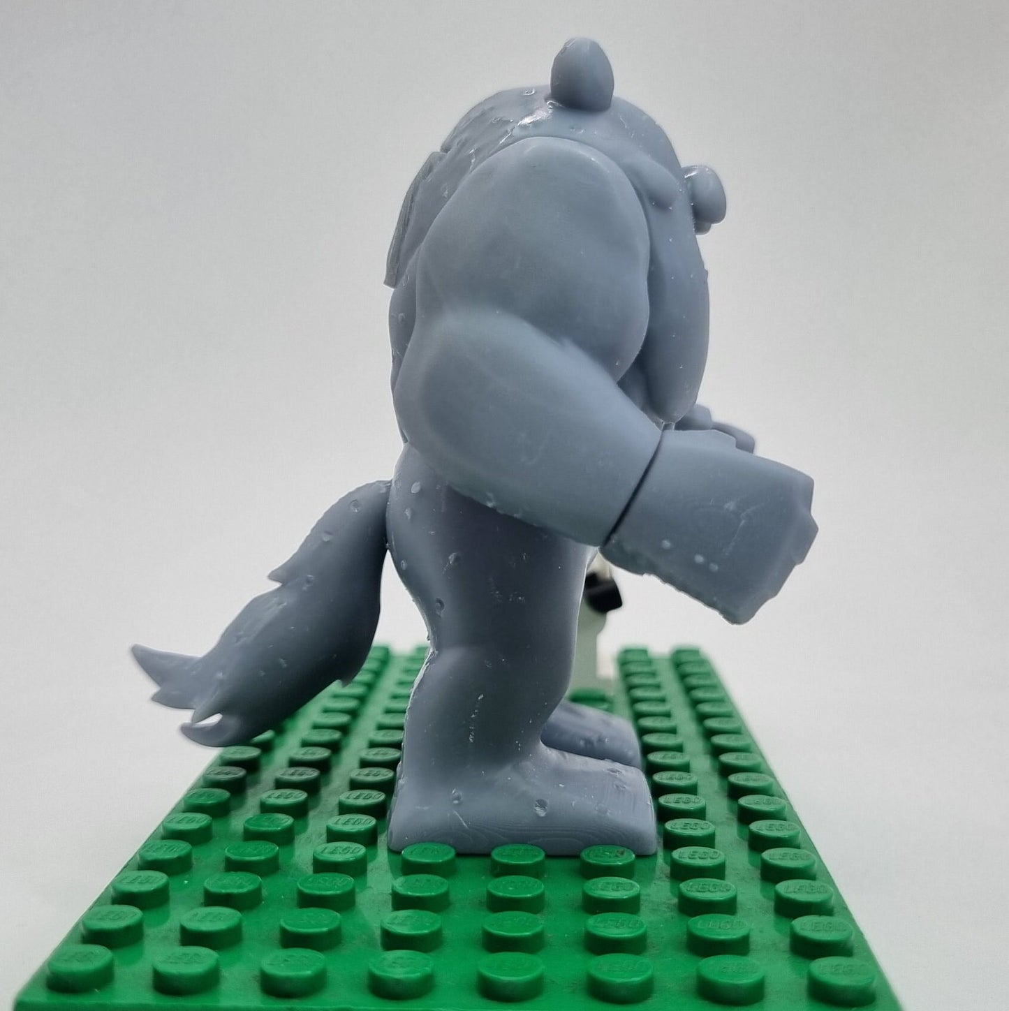 Building toy custom 3D printed yellow big fig suit!