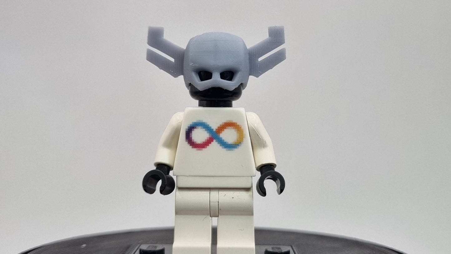 Building toy custom 3D printed super heroes helmet with 2 spikes on the sides!