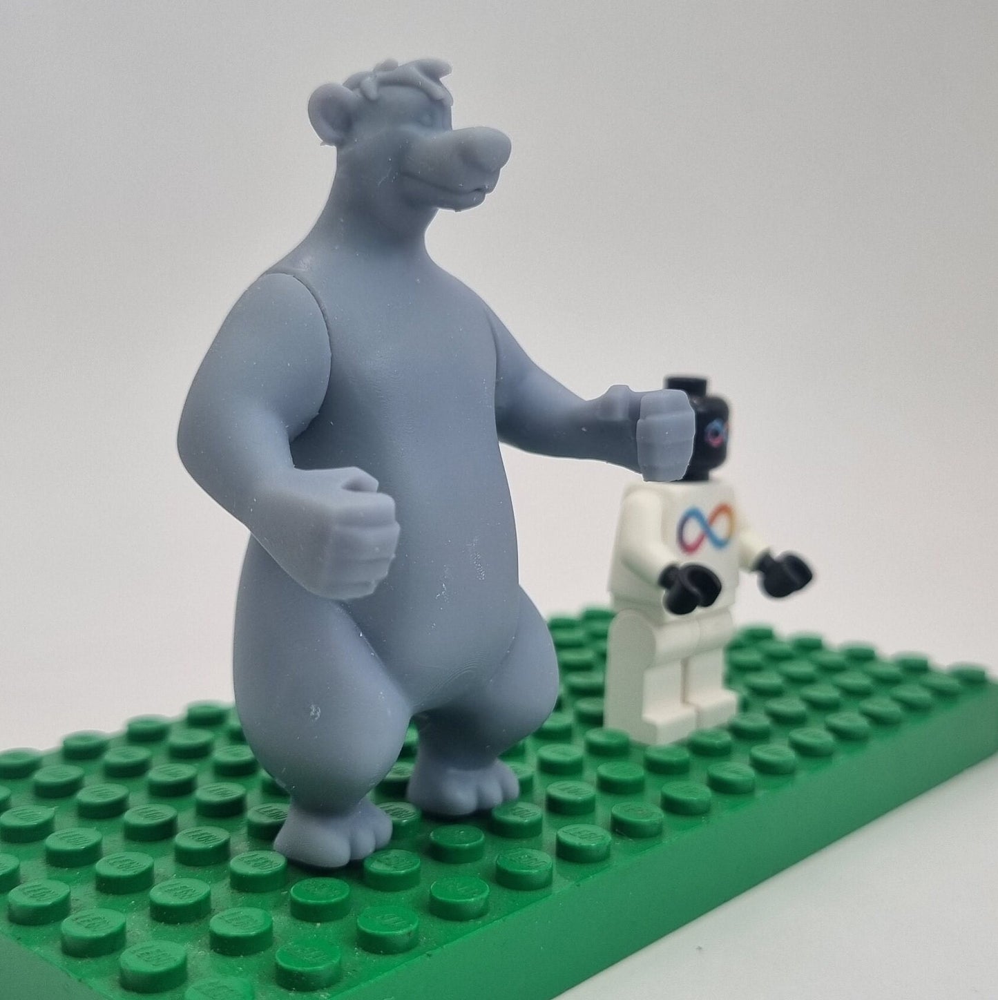 Custom 3D printed building toy friendly singing bear bigfig!