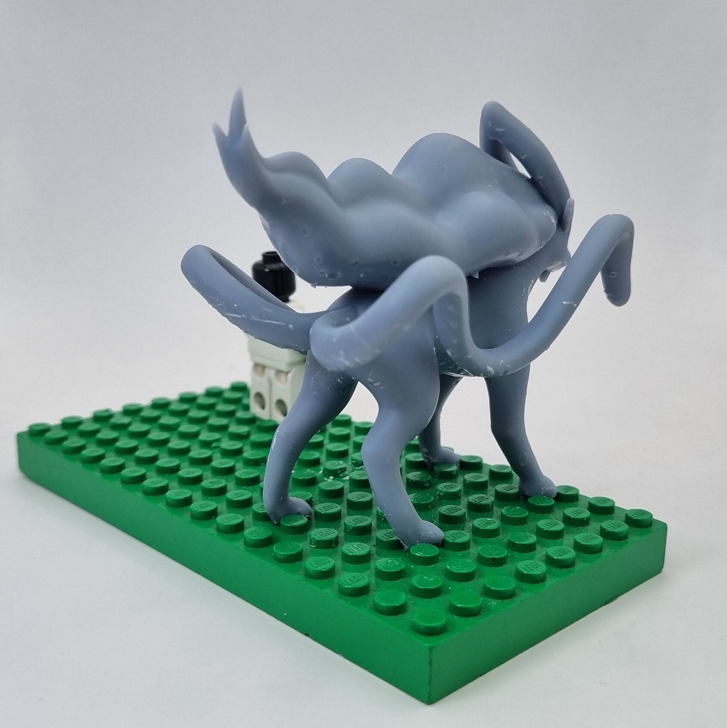 Building toy custom 3D printed animal to catch legdanry water dog
