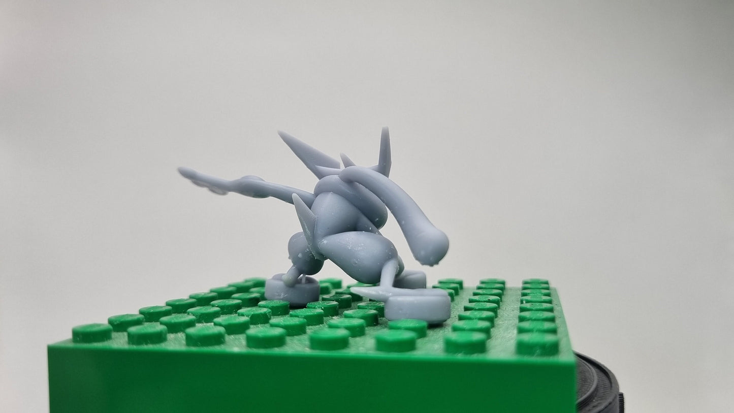 Custom 3D printed building toy animal to catch frog!