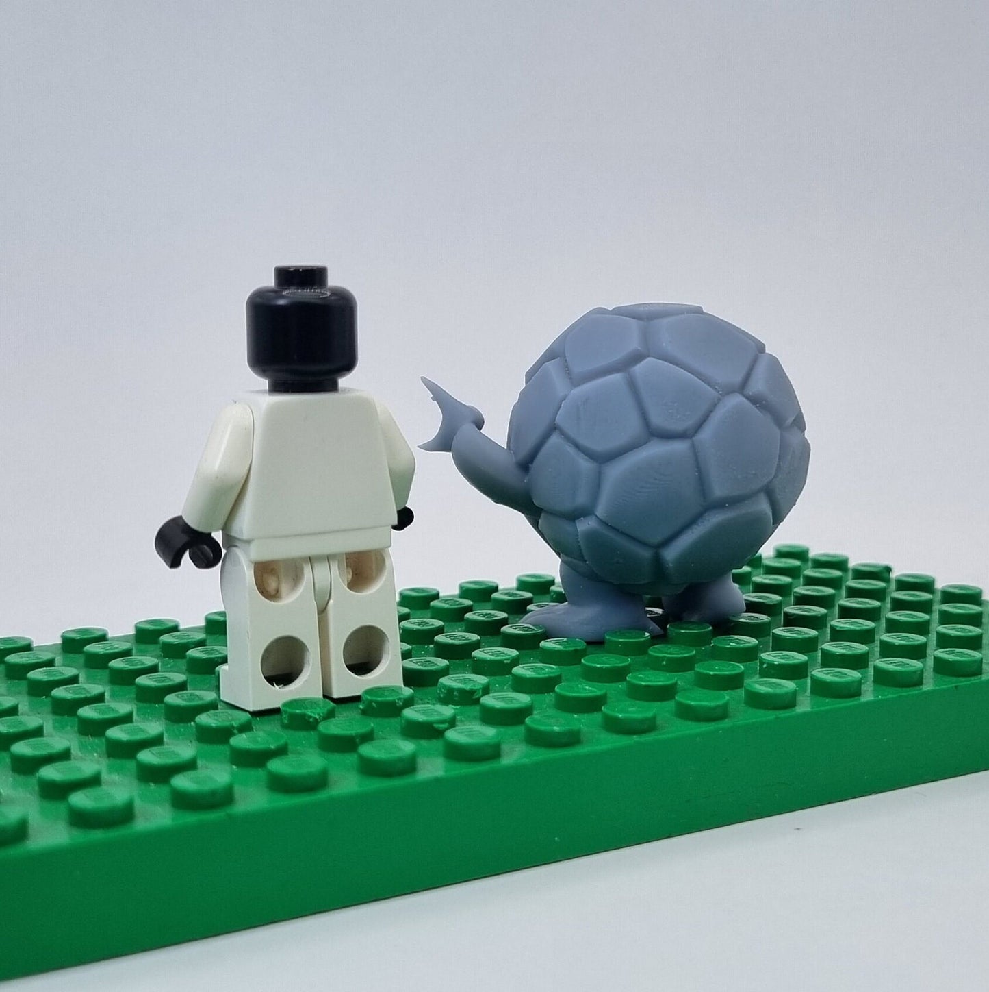 Building toy custom 3D printed animal to catch round rock!
