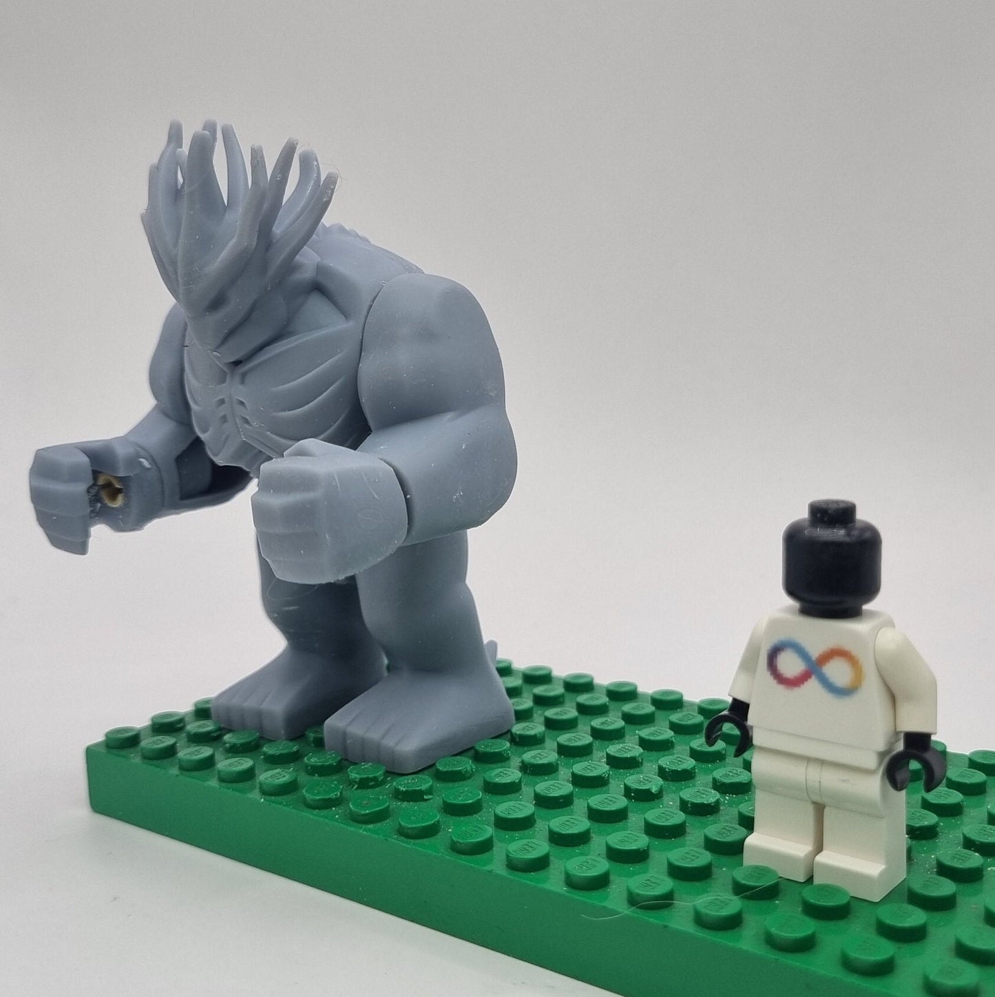 Custom 3D printed building toy super hero tree bigfig!