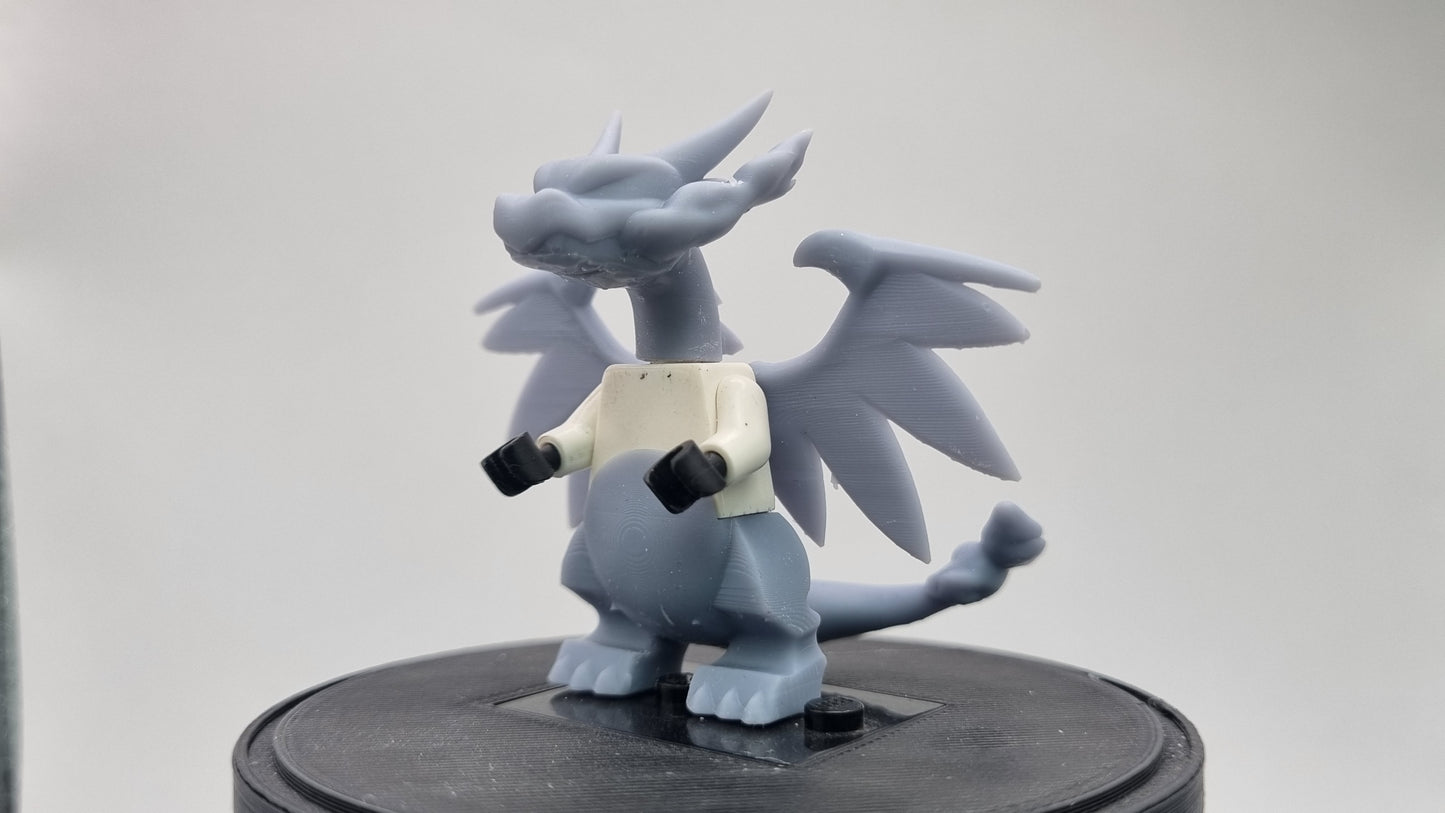 Building toy custom 3D printed minifigure animal to catch dragon X!