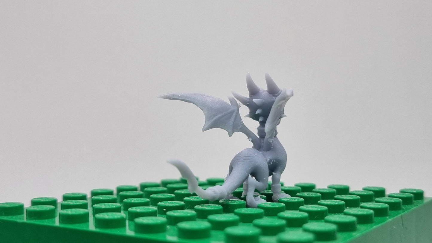 Building toy custom 3D printed female small dragon!