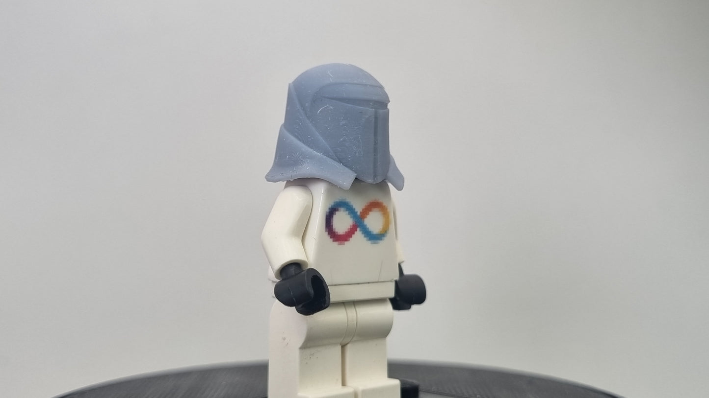 Building toy custom 3D printed galaxy wars sword wielding guardsman helmet!