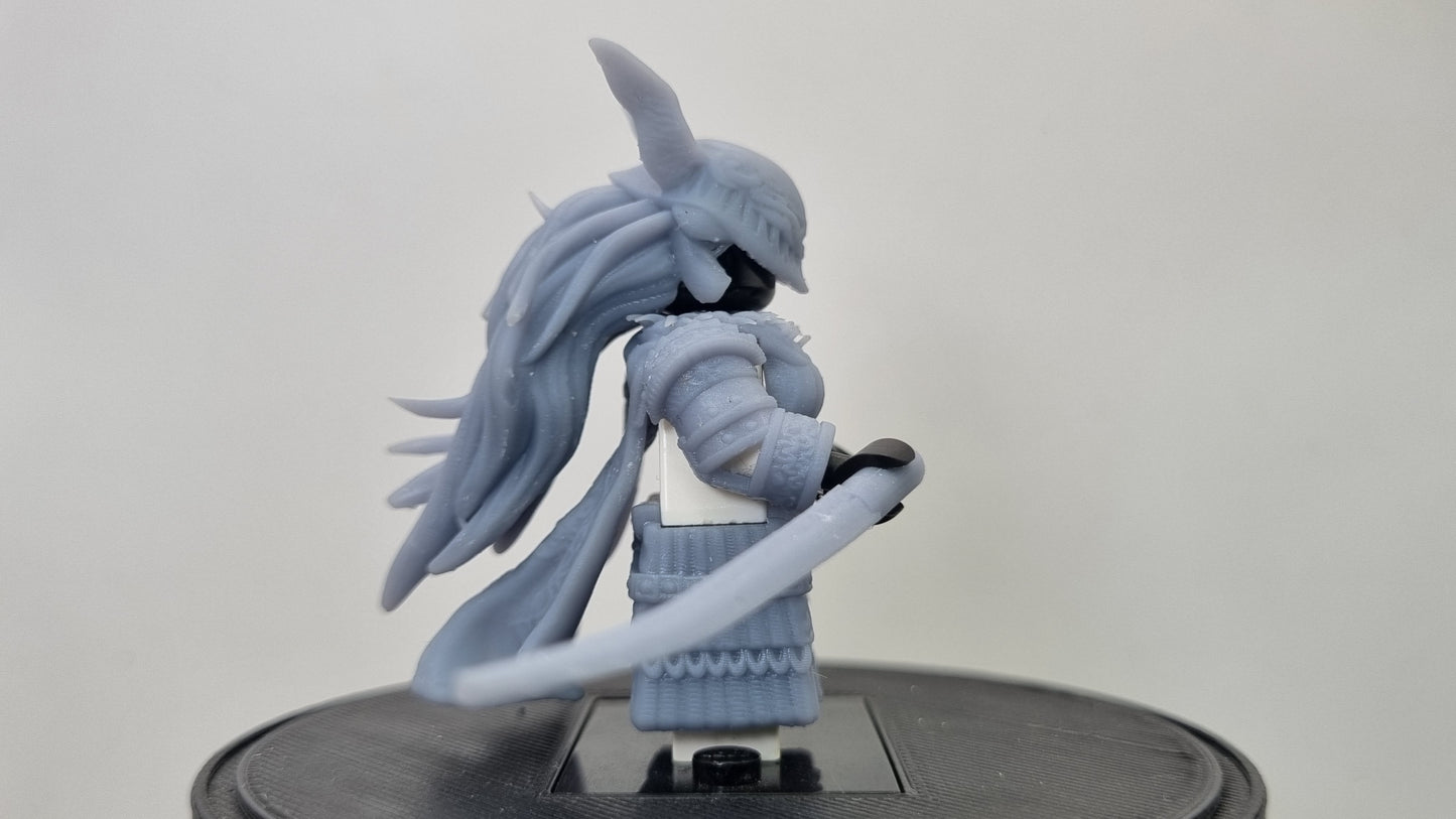 Building toy custom 3D printed elden masked female boss!